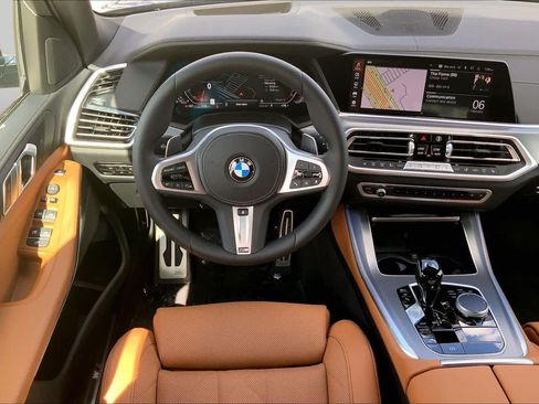 Used 2023 BMW X5 xDrive40i w/ M Sport Package AWD/4WD image 5