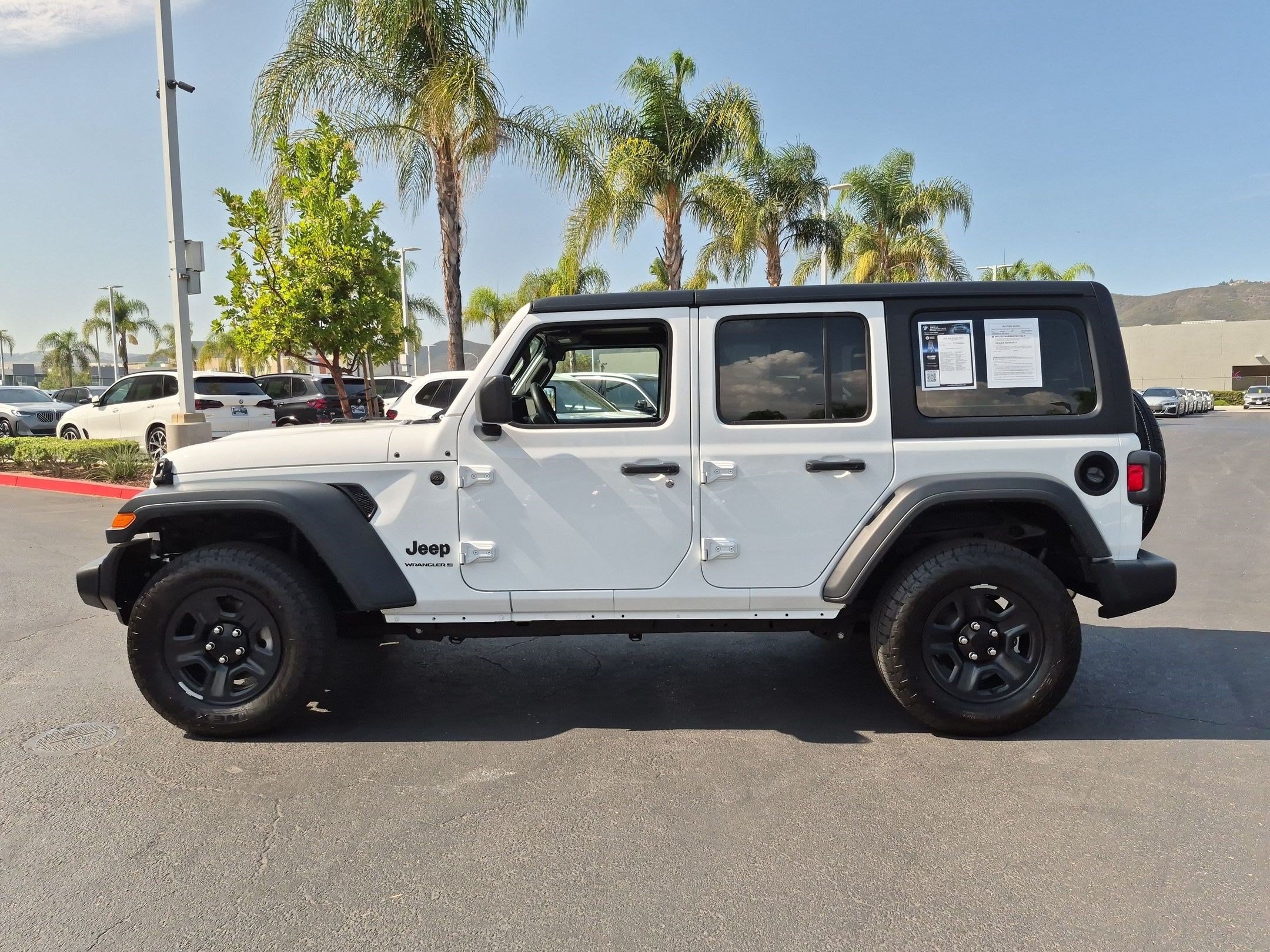 Used 2025 Jeep Wrangler Unlimited Sport AWD/4WD image 7