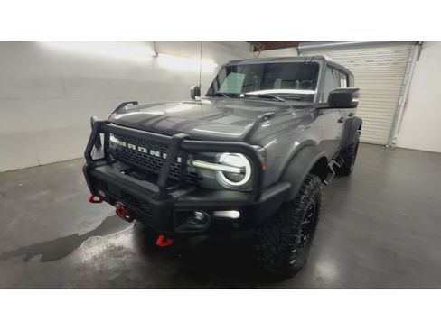 Used 2022 Ford Bronco Badlands AWD/4WD image 4