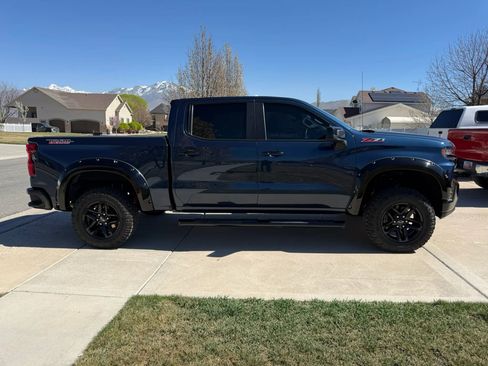 Used 2020 Chevrolet Silverado 1500 LT Trail Boss image 11