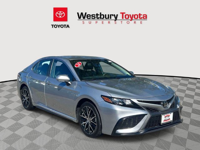 Certified 2024 Toyota Camry SE w/ Cold Weather Package FWD image 1