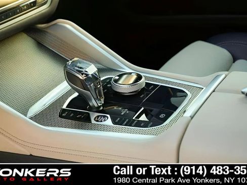 Used 2022 BMW X6 xDrive40i w/ Executive Package image 40