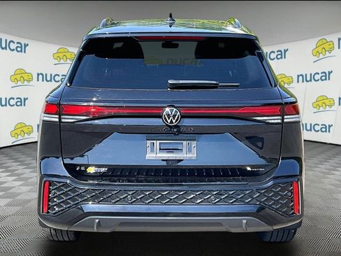 Used 2025 Volkswagen Tiguan SE R-Line AWD/4WD image 5