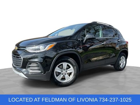 Certified 2020 Chevrolet Trax LT w/ LT Convenience Package AWD/4WD image 1