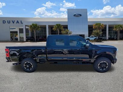 New 2026 Ford F250 Platinum w/ Tremor Off-Road Package