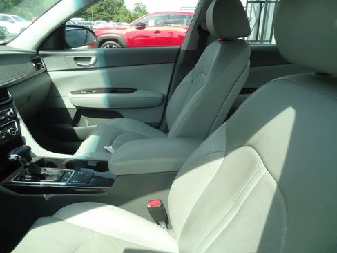 Used 2017 Kia Optima EX w/ Premium Package FWD image 8
