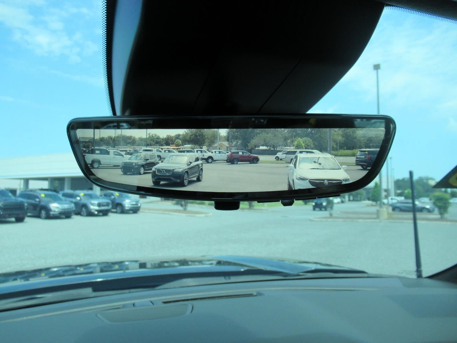 Used 2024 GMC Sierra 1500 Denali Ultimate AWD/4WD image 31