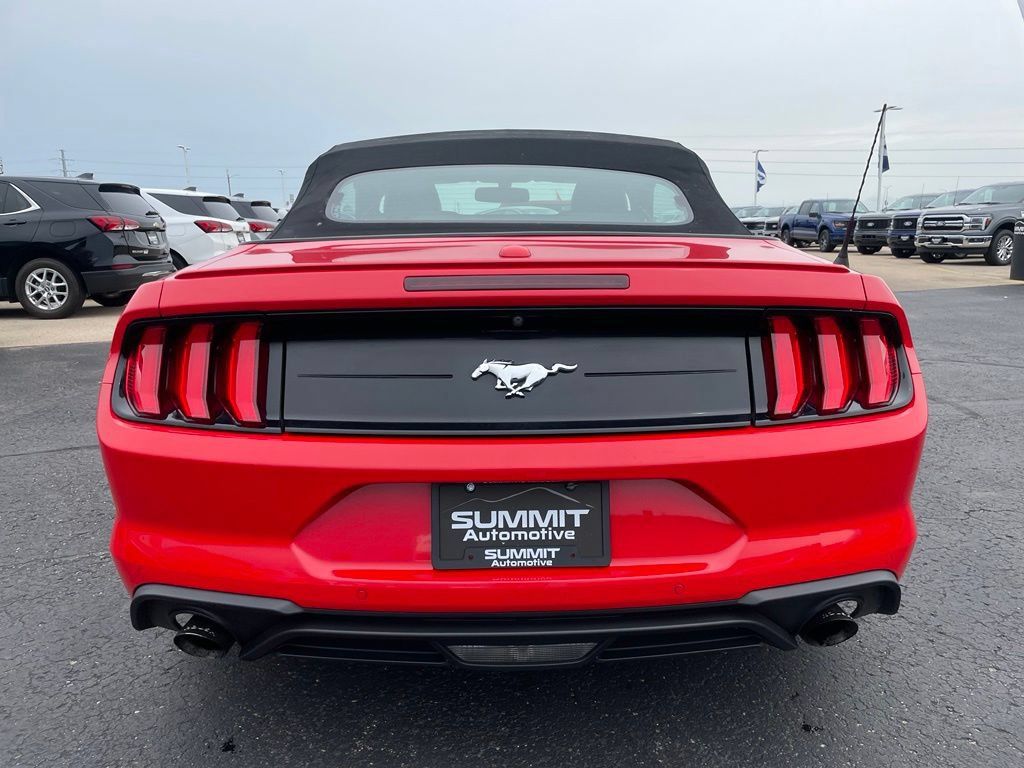 Used 2018 Ford Mustang Premium RWD image 31
