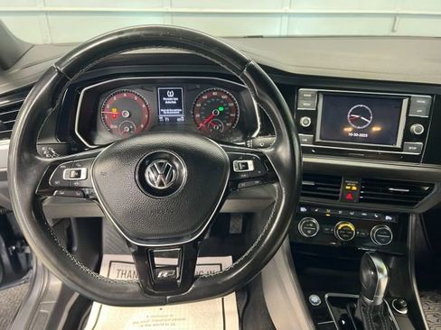 Used 2019 Volkswagen Jetta R-Line image 8