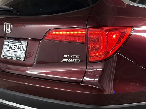 Used 2017 Honda Pilot Elite image 9