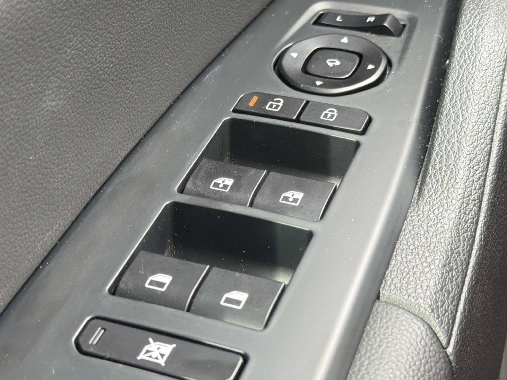 Used 2026 Kia Sportage SX FWD image 20