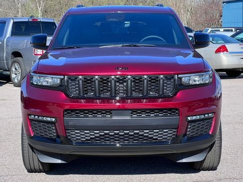 Used 2025 Jeep Grand Cherokee L Limited w/ Black Appearance Package AWD/4WD image 43