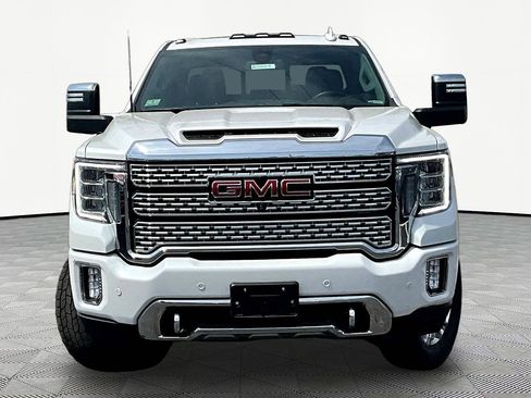 Used 2023 GMC Sierra 2500 Denali AWD/4WD image 2