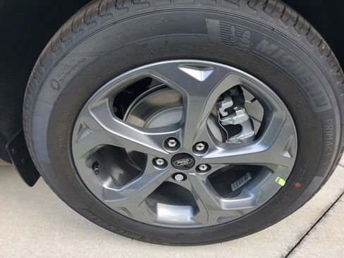 New 2025 Ford Escape ST-Line w/ Equipment Group 301A image 7