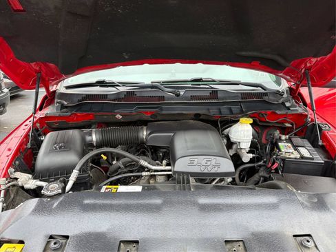 Used 2019 RAM 1500 Express w/ Express Value Package AWD/4WD image 10