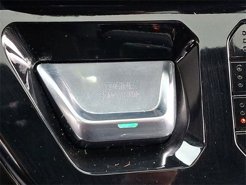 Certified 2024 GMC Sierra 1500 Denali image 24