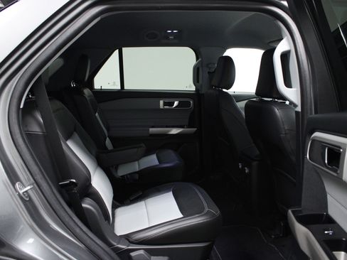 Used 2023 Ford Explorer XLT w/ Equipment Group 202A image 16