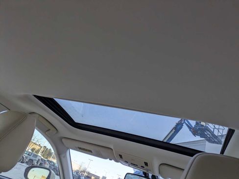 Used 2013 Lexus ES 350 4dr Sdn image 21