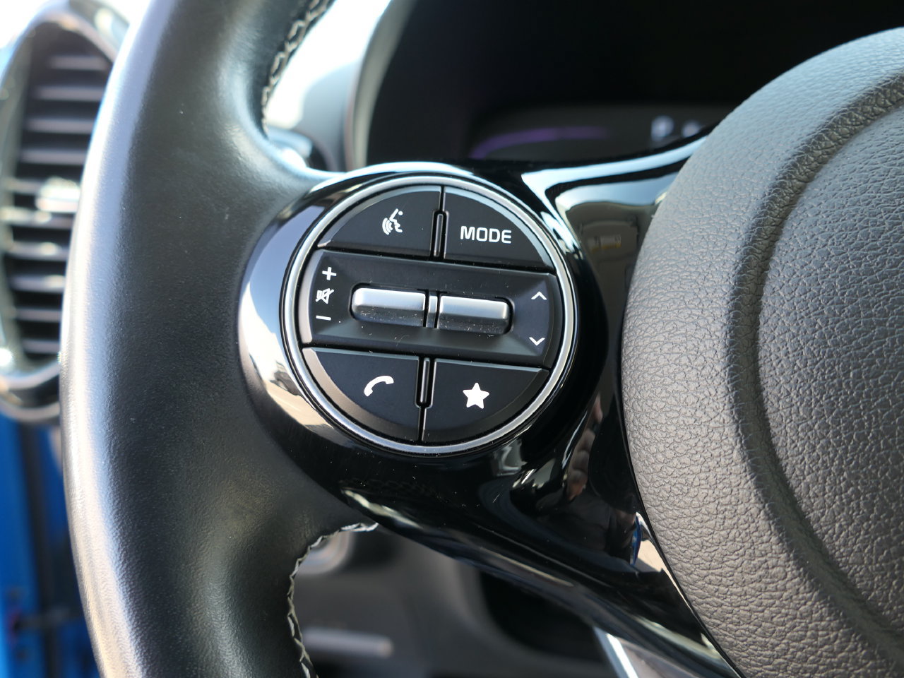 Certified 2023 Kia Soul GT-Line FWD image 15