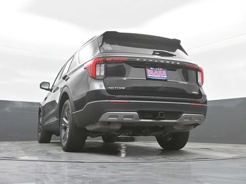 Used 2025 Ford Explorer Active w/ Active Comfort Package AWD/4WD image 25