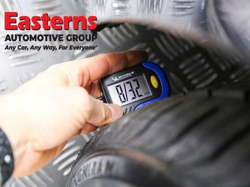 Used 2023 Tesla Model 3 Standard Range image 23