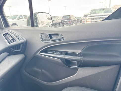 Used 2020 Ford Transit Connect XL image 21