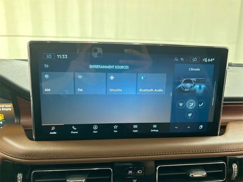 Used 2022 Lincoln Nautilus Reserve w/ Equipment Group 202A image 14