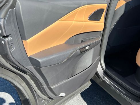 Certified 2025 Lexus RX 350 Premium image 23