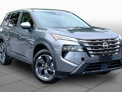 Used 2025 Nissan Rogue SV AWD/4WD image 3