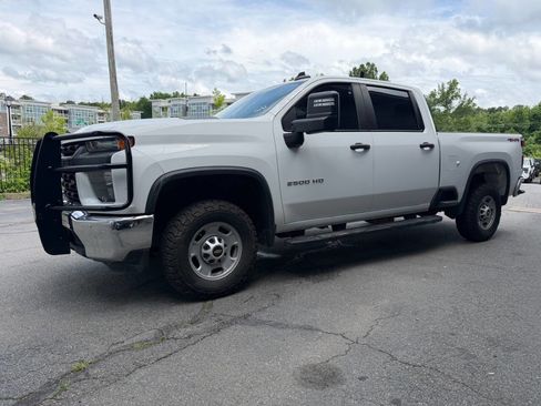 Used 2022 Chevrolet Silverado 2500 W/T w/ WT Convenience Package AWD/4WD image 4