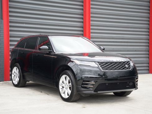 Used 2023 Land Rover Range Rover Velar R-Dynamic S image 3