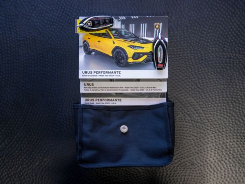 Used 2023 Lamborghini Urus Performante AWD/4WD image 20