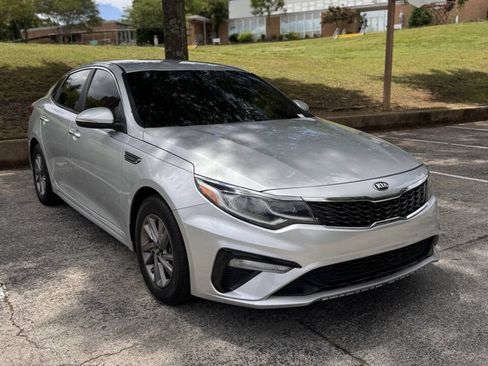 Used 2020 Kia Optima LX FWD image 8