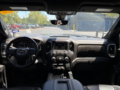 Used 2022 GMC Sierra 2500 AT4 w/ AT4 Premium Plus Package AWD/4WD image 28