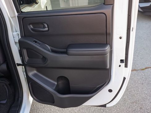 New 2026 Nissan Frontier SV w/ Tow Package image 18