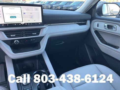New 2026 Ford Explorer Active w/ Active Comfort Package image 17