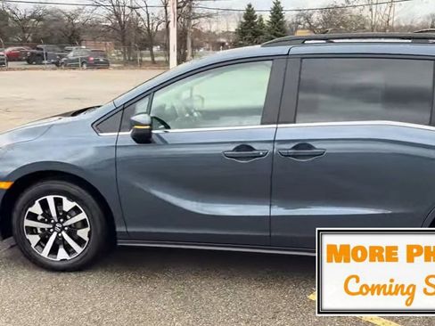 Used 2025 Honda Odyssey EX-L image 2