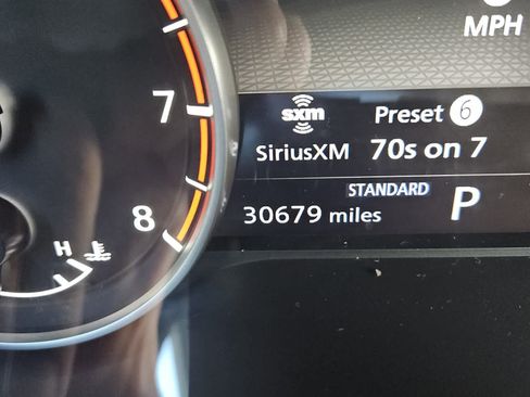 Used 2021 Nissan Rogue SV w/ Premium Package FWD image 15