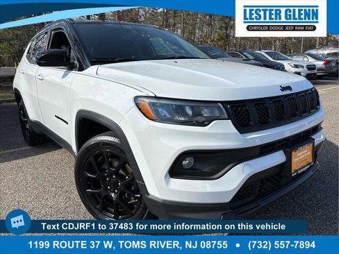 Certified 2023 Jeep Compass Latitude w/ Convenience Group AWD/4WD image 1