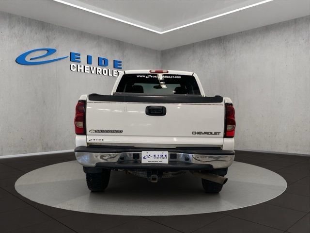 Used 2004 Chevrolet Silverado 2500 LS AWD/4WD image 11