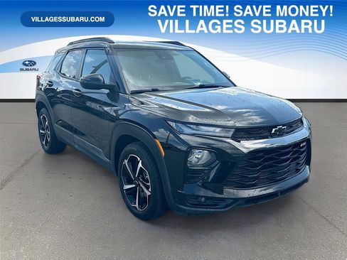 Used 2021 Chevrolet TrailBlazer RS w/ Technology Package FWD image 1