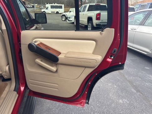 Used 2009 Ford Explorer Eddie Bauer image 22