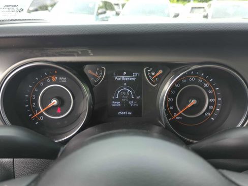 Used 2022 Jeep Gladiator Sport w/ Trailer Tow Package AWD/4WD image 17