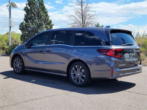 New 2026 Honda Odyssey Touring image 7