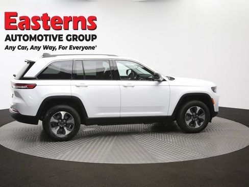 Used 2022 Jeep Grand Cherokee Limited 4xe w/ Luxury Tech Group II AWD/4WD image 48