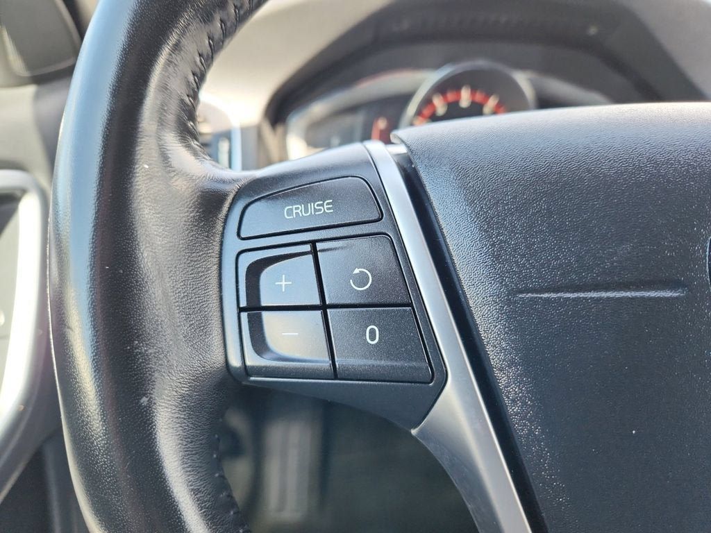 Used 2018 Volvo V60 T5 Cross Country AWD/4WD image 24