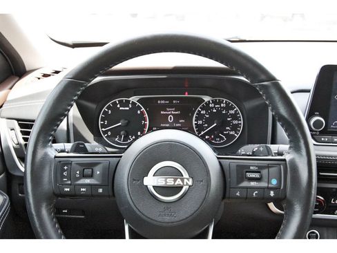 Used 2023 Nissan Rogue SV w/ SV Premium B Package FWD image 12