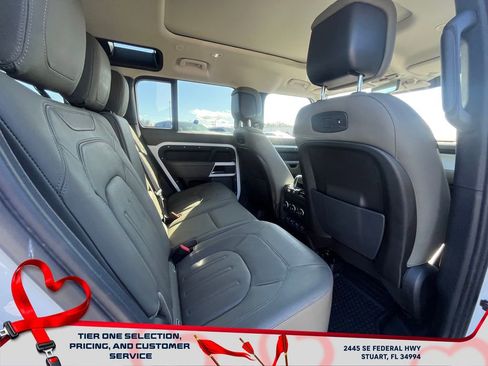 Used 2020 Land Rover Defender 110 HSE image 18