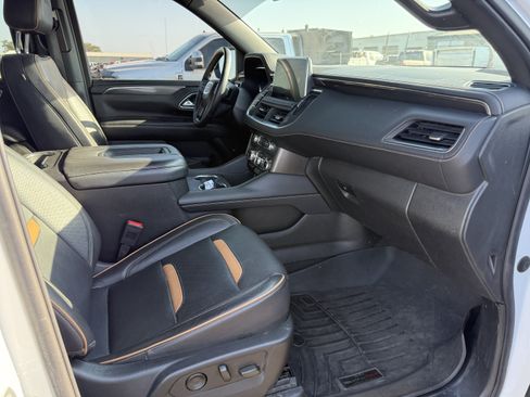 Used 2022 GMC Yukon AT4 AWD/4WD image 7