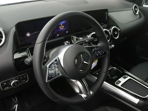 New 2026 Mercedes-Benz GLA 250 image 4